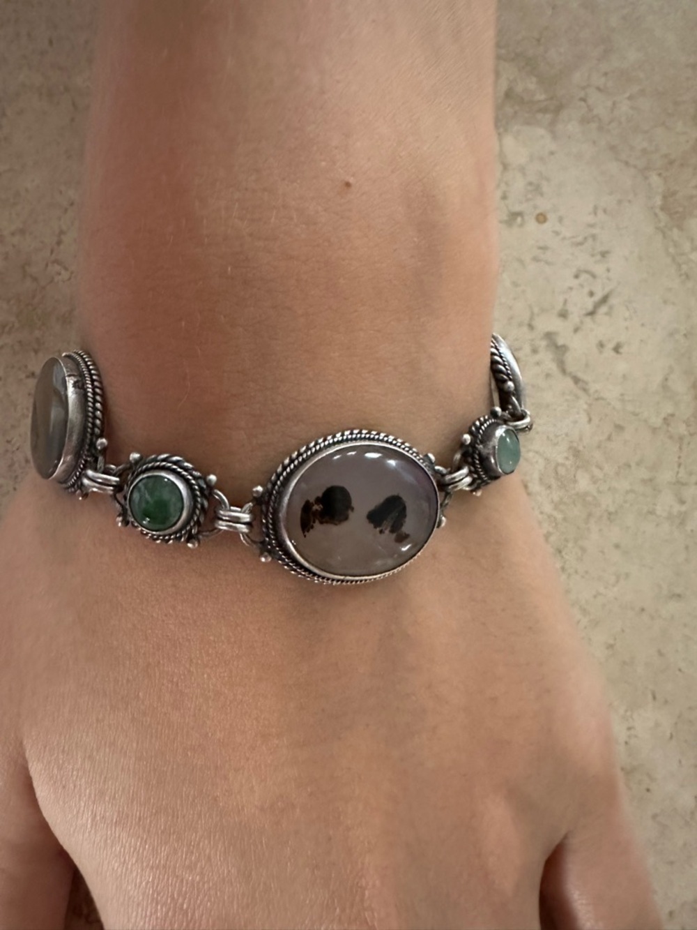 Vintage Sterling Silver
Dendritic Agate and Jade
Bracelet​​